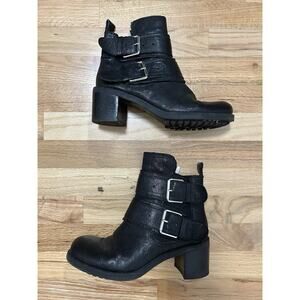 Clarks Artisan Leather Buckled Moto Boot Ankle Zip Up Size 9 Pilico Block Heel